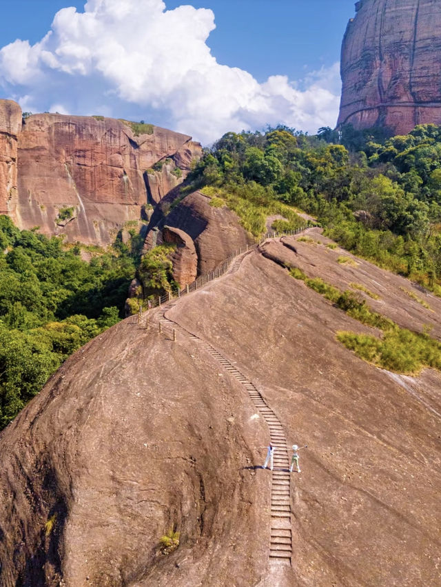 上春山⛰️我很少用震撼形容一個地方😱