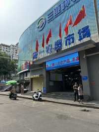 🎣🎣Market N1: Sanya’s Vibrant Fresh Produce Paradise* 🍍  