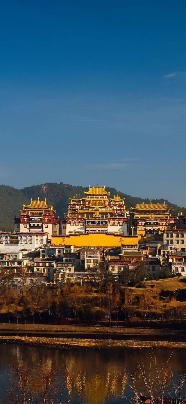 2000蚊——帶你體驗不一樣嘅香格里拉