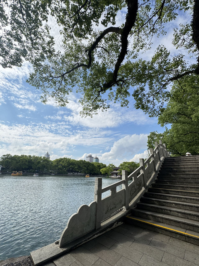 住喺全季寧波天一廣場鼓樓酒店，你可以得到啲咩？