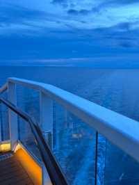 🚢 Blue Hour on Spectrum of the Seas — How could you not fall in love? 