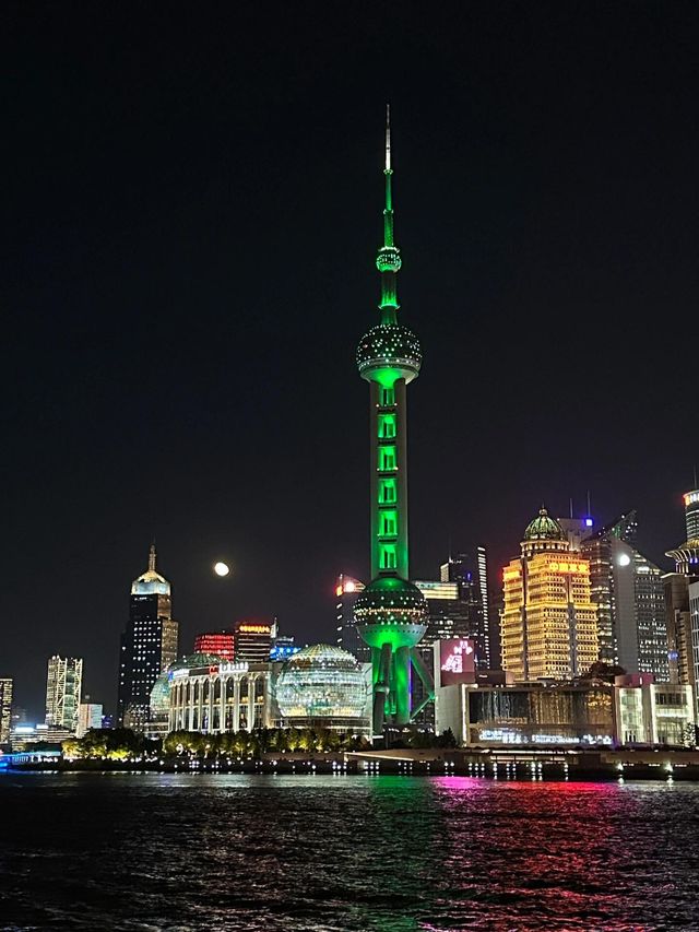 上海外灘夜色醉人，必遊攻略大公開
