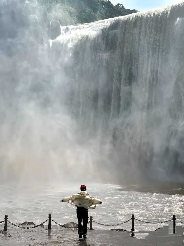 這是一份非常詳細的赤水丹霞大瀑布旅遊攻略，希望能助您暢遊這座「長江丹霞第一瀑」！