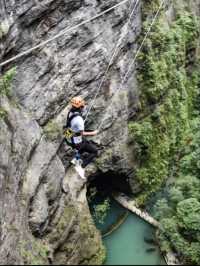 開陽雙絕 天坑極限盪鞦韆 瀑布秘境享清涼