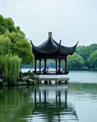 江南第一水石盆景｜崖壁奇絕、洞幽水秀｜乘烏篷船遊千年山水盆景