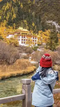 秋景封神的稻城亞丁,還看到了彩虹