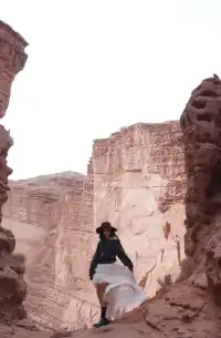 大美新疆之闖入溫宿大峽谷紅色世界