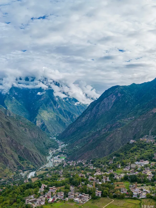 丹巴中路藏寨 丹巴中路藏寨