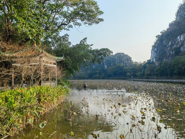 肇慶七星岩|闖入仙氣縈繞的山水畫卷紅蓮橋噴霧封神! 在嶺南也能看「小桂林」!七星岩的喀斯特地貌+ 肇慶七星岩|闖入仙氣縈繞的山水畫卷紅蓮橋噴霧封神! 在嶺南也能看「小桂林」!七星岩的喀斯特地貌+