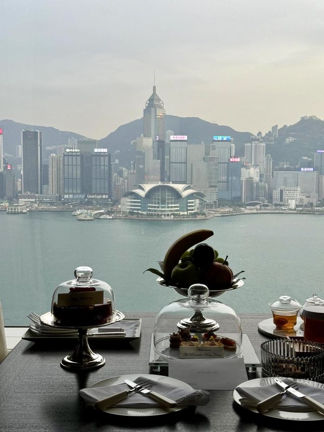 香港半島酒店:維港之畔的百年傳奇 香港半島酒店:維港之畔的百年傳奇