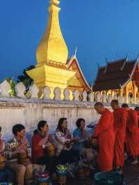 來琅勃拉邦，別錯過一場獨特的【清晨布施】