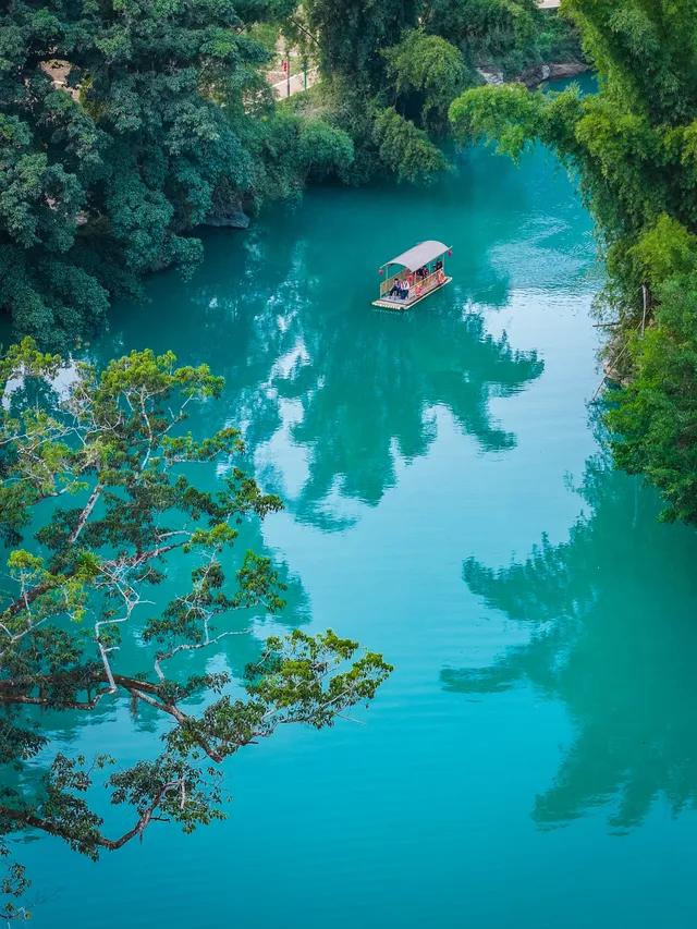 人少快衝，貴州也有暖冬「小三亞」