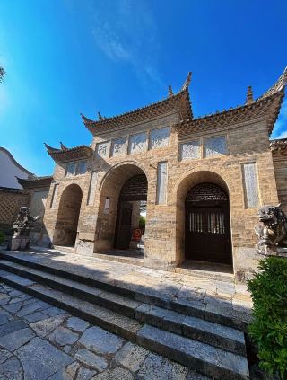 The moment you step into Zhengying Village, time seems to fold