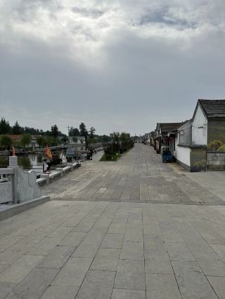 โปรแกรมท่องเที่ยว 3 วัน เมืองจี่หนิงในฤดูหนาว: เสน่ห์แห่งฤดูหนาวของเมืองศักดิ์สิทธิ์ ความอบอุ่นที่ตราตรึงใจริมคลองแกรนด์คาแนล