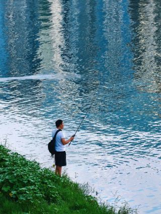 Discover the slow life of the Wujiang River at this hotel where you can open your window to a landscape painting!