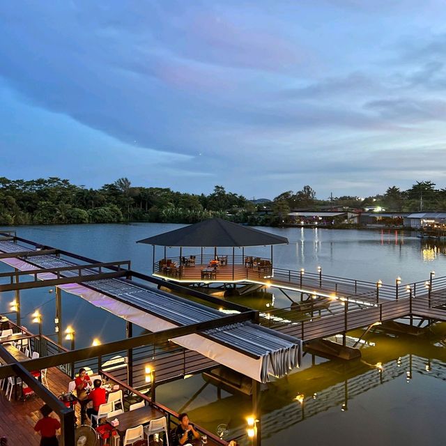 Phuket Waterside 