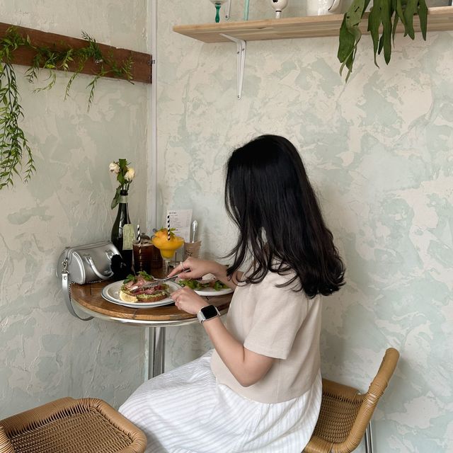 외국감성 낭낭하고 브런치도 맛있는 행궁동 카페