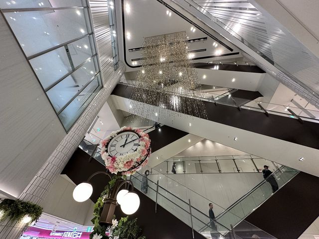 愛知・名古屋。JR名古屋駅前の『大名古屋ビルヂング』の『スカイガーデン』は夜景も楽しめる人の少ない穴場です。