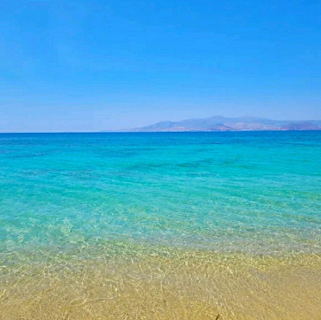 THE BEAUTIFUL PLAKA BEACH IN NAXOS!