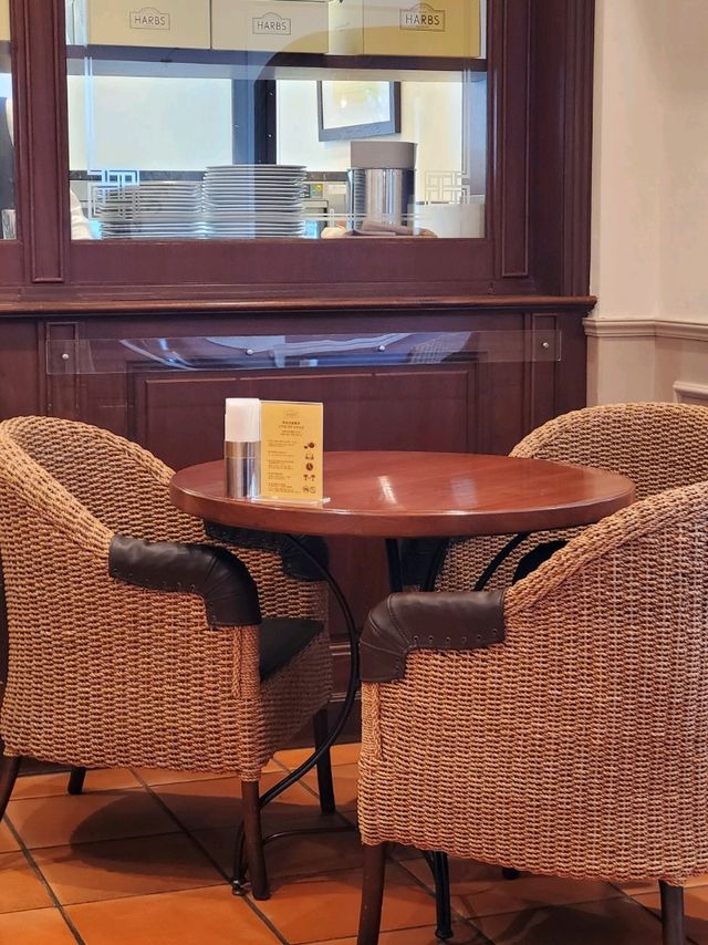【日本_名古屋】1981年開店！HARBS名古屋栄本店ランチ