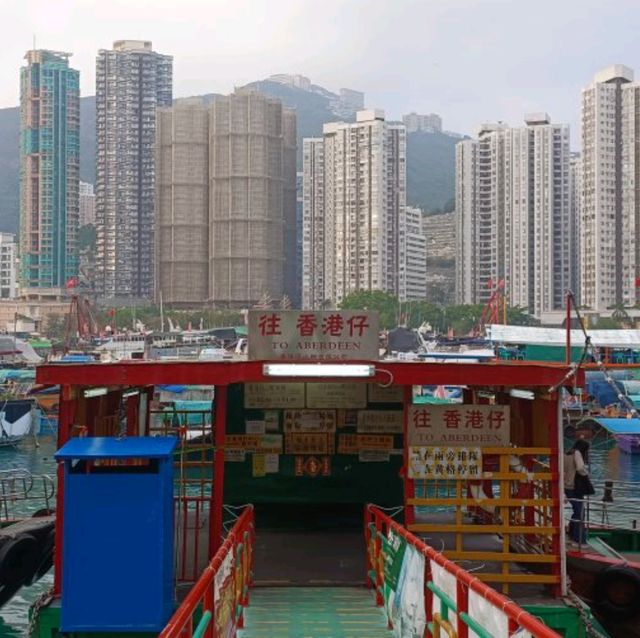 沿海岸線設計之風之塔公園