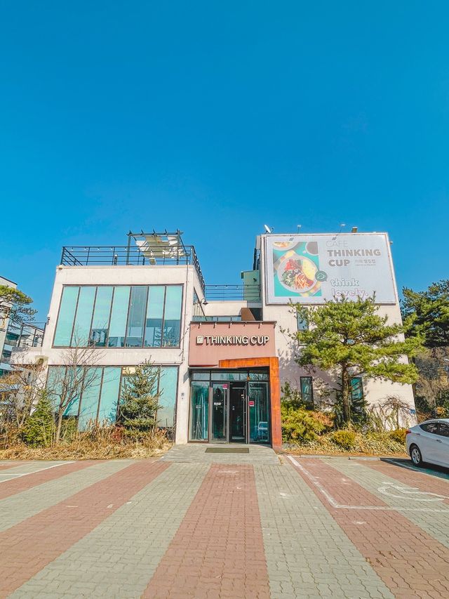 단체모임하기 좋은 파르페 맛집 ‘카페 띵킹컵’