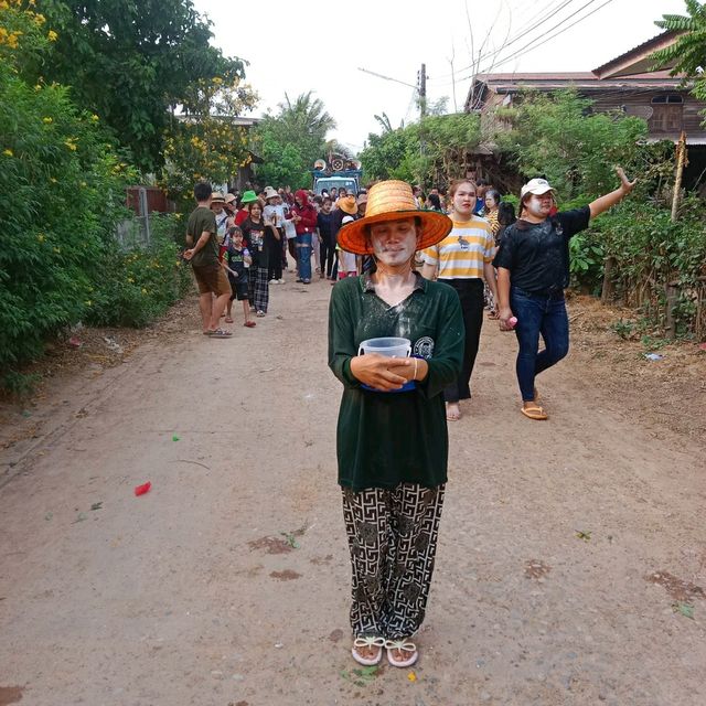 Dancing in the street Isaan style