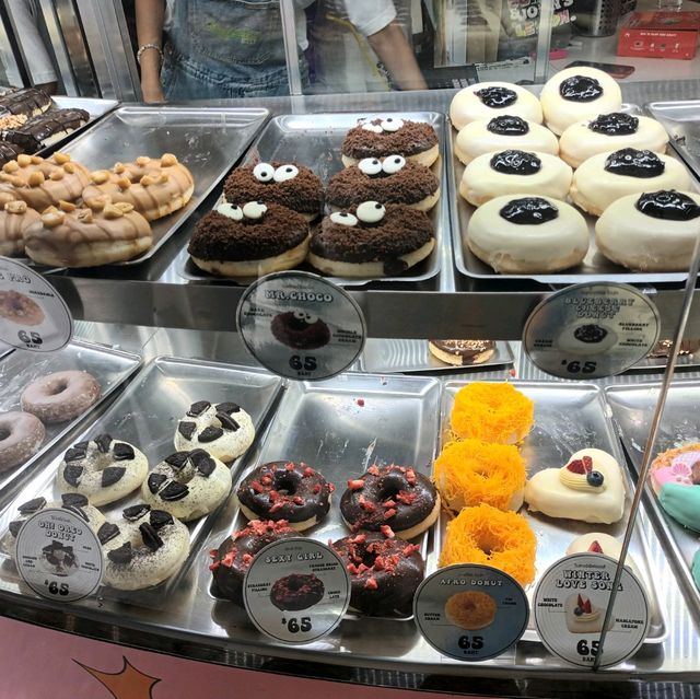 Yoko Donut and John's Lemon 🥯