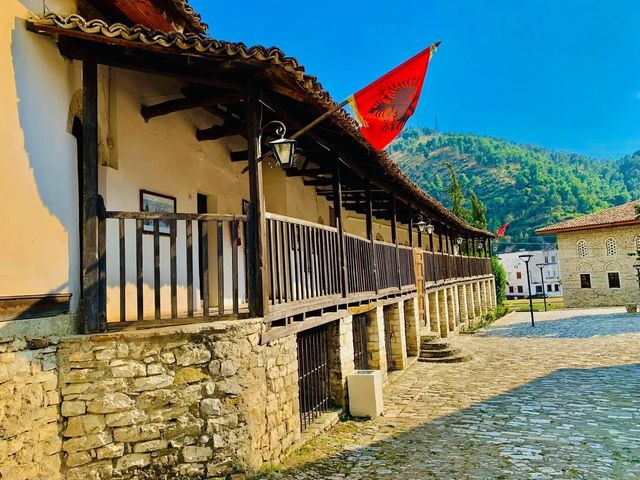 阿爾巴尼亞🇦🇱 Xhamia Mbret
