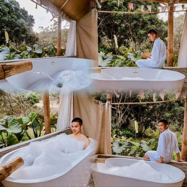 ที่พักริมลำธาร ท่ามกลางหุบเขา บ่อเกลือน่าน