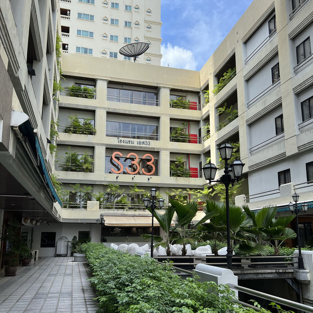 S33 hotel แถวพร้อมพงษ์ โรงแรมดี มีของครบครัน