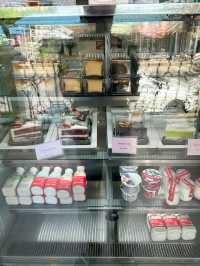 ลูกบัวคาเฟ่ 