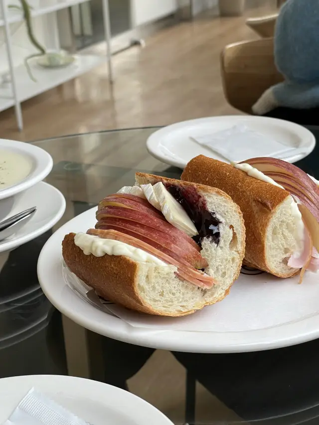 대구삼덕동 은은한 스프와 샌드위치맛집 카페 괜스레