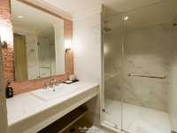 ที่พักใจกลางเมืองหัวหิน พร้อมอ่าง jacuzzi ในห้อง