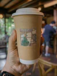คาเฟ่ในสวนมีบ้านสไตล์อังกฤษใกล้กรุงเทพ