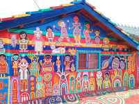 Colorful Rainbow Village in Taichung 🌈
