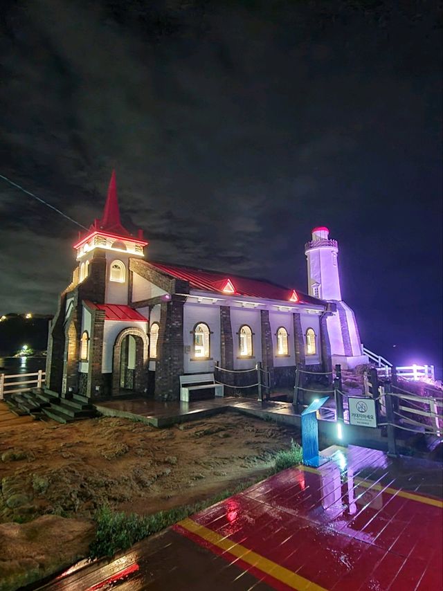 낮에가도 예쁘지만 야경도 분위기있는 죽성성당💒