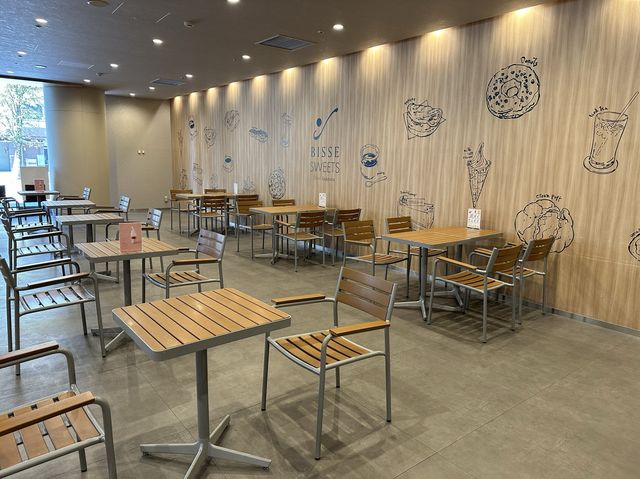 北海道・札幌。『きのとや 大通公園店 / KINOTOYA cafe』でパフェを楽しむ