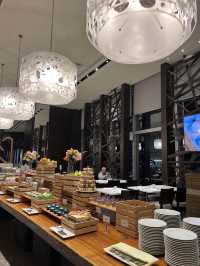 自助晚餐🥣推薦🥰如心酒店Cafe Circles‼️高質蟹腳😍主打精美甜品🍮