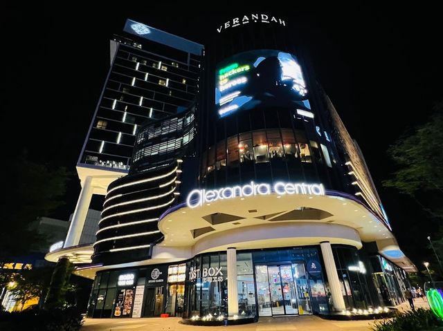 Momentus Hotel Alexandra