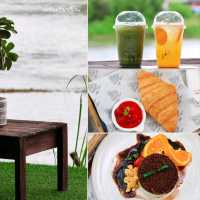 High River Cafe คาเฟ่สไตล์โบโฮ  ติดริมน้ำ