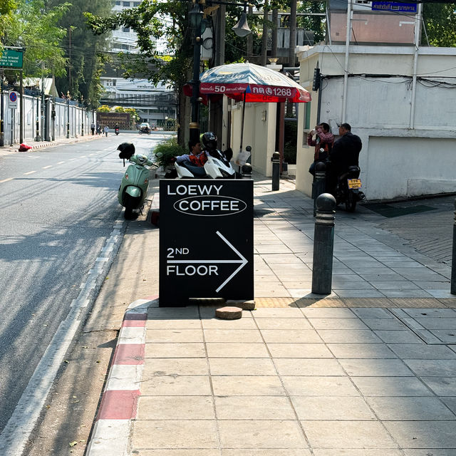LOEWY.BKK คาเฟ่เปิดใหม่สไตล์เกาหลี