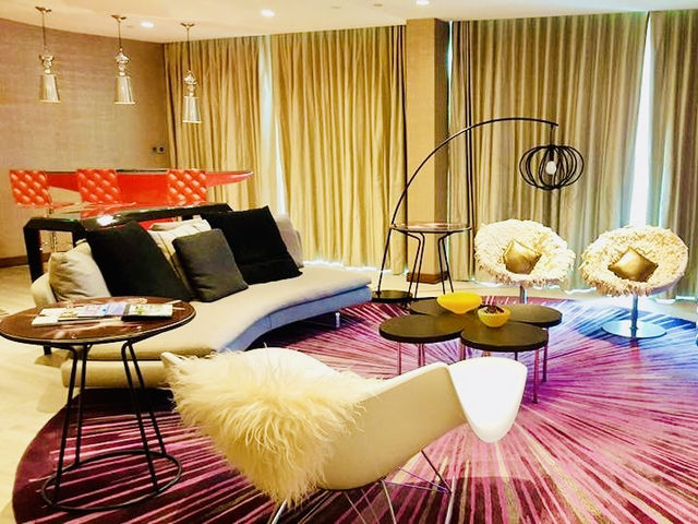 The WOW Suite with private pool 