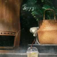 ชิมกาแฟ ณ ร้าน " ณ • ดิน " 