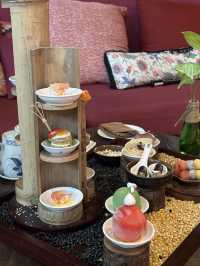 THIEN QUAN LOUNGE - Uong Bi, Vietnam