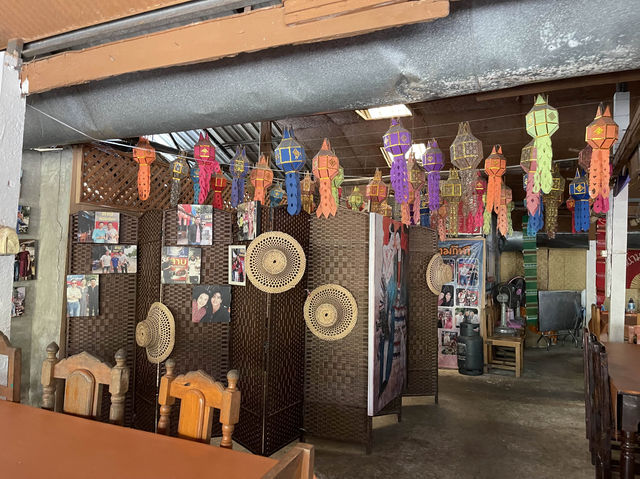 “ลาบสนามกีฬา”ร้านอาหารเหนืออร่อย จ.เชียงราย