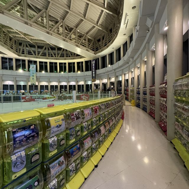 【高雄】夢時代百貨：大型商場，超值優惠！適合全天候消閑～