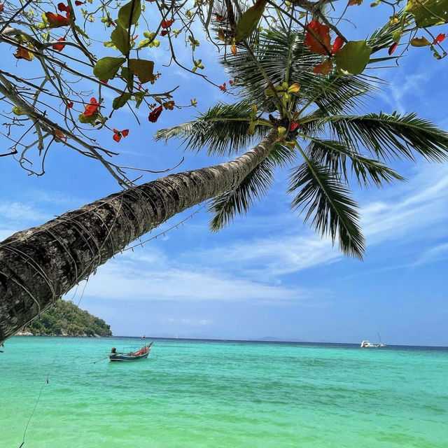 【泰國】皇帝島：碧海藍天，踏煮柔軟的細沙，適合2024潑水節旅遊