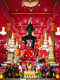 ลอดโบสถ์เก่าที่ วัดโบถส์หลวงปู่เทียน