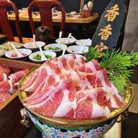 宮廷般的火鍋店